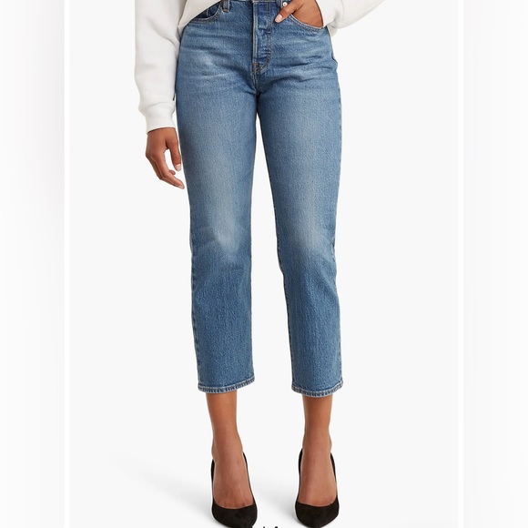 Levi’s Wedgie High Waist Crop Straight Leg Jeans - Picture 2 of 4